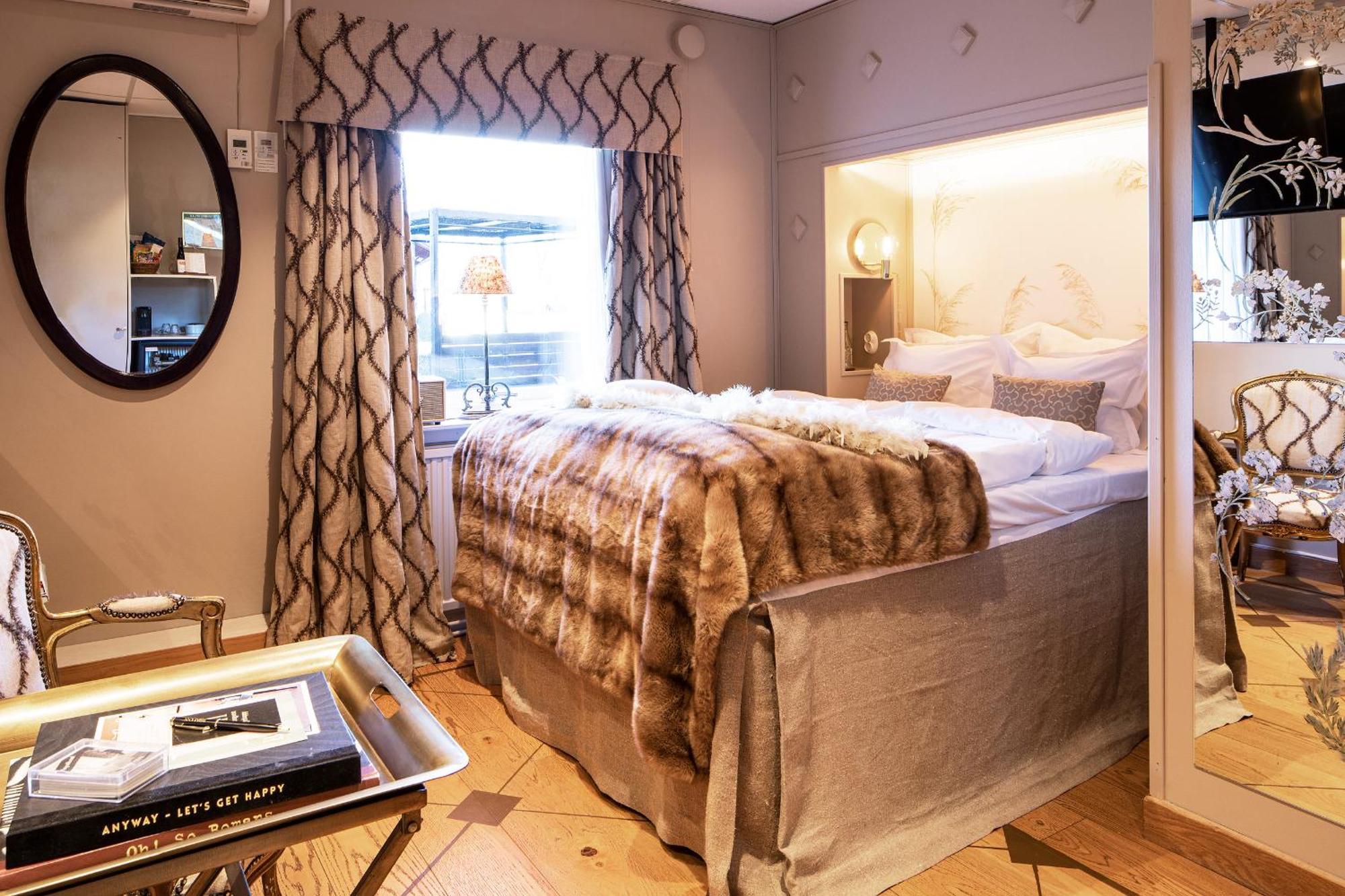 Bomans Hotell I トローサ エクステリア 写真