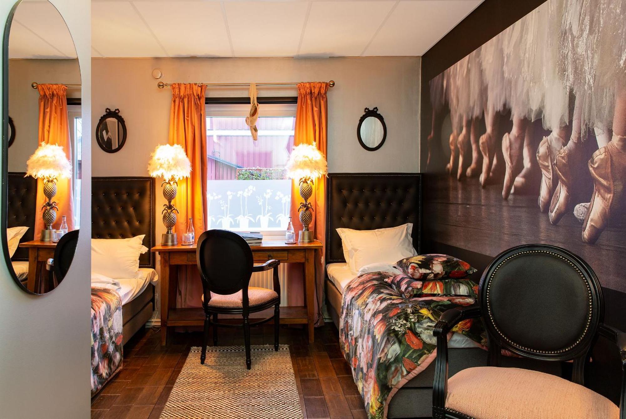 Bomans Hotell I トローサ エクステリア 写真
