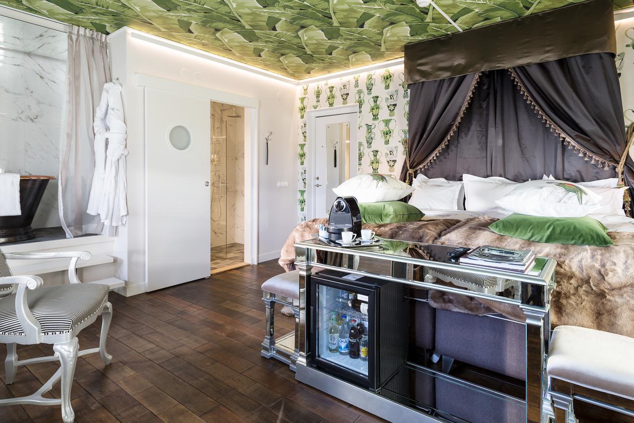 Bomans Hotell I トローサ エクステリア 写真